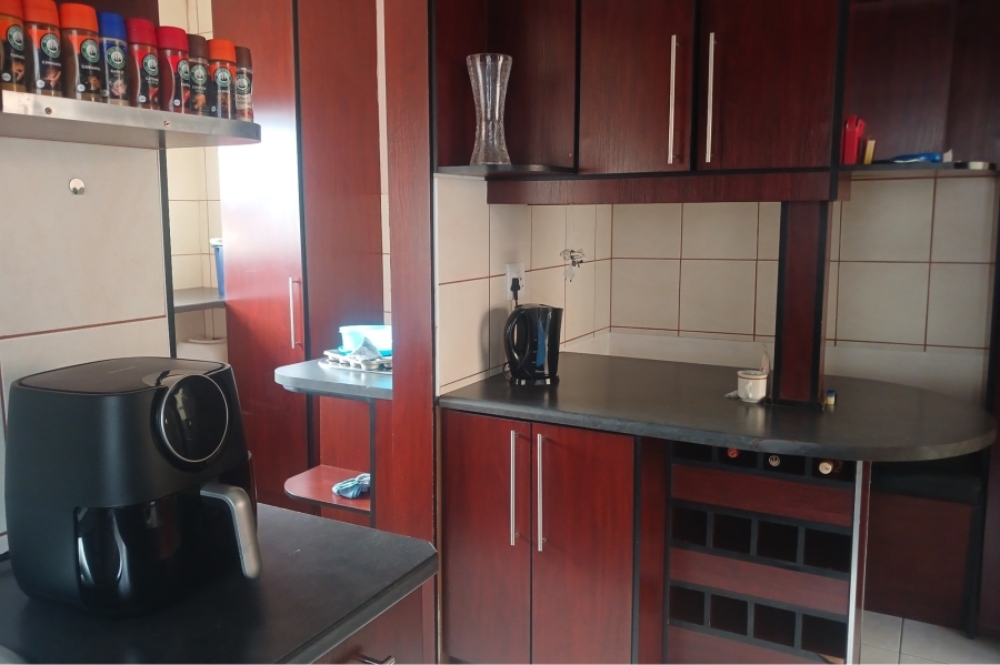 4 Bedroom Property for Sale in Hillcrest Northern Cape